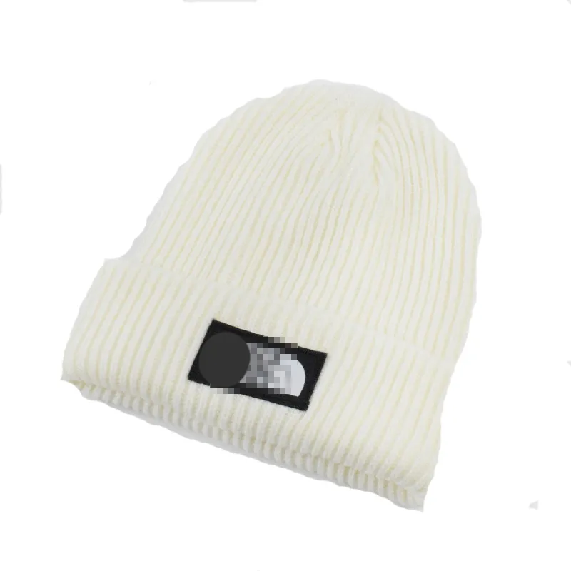 Fabriek directe spot nieuwe kleur zuivere wol gebreide hoeden groothandel merk trendy gewatteerde herenwollen hoeden in herfst en winter.