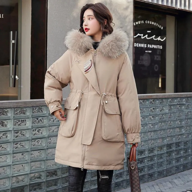 Trenchs pour femmes Doublure de fourrure chaude Longue broderie Parka Veste d'hiver Vêtements 3XL Manteau à capuche moyen Femmes