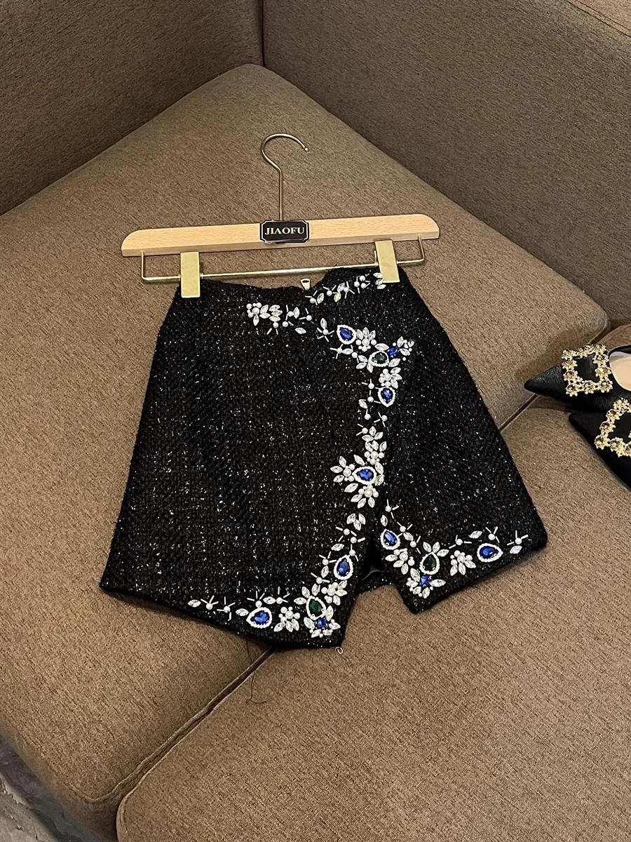 Осень 2023, черная однотонная твидовая юбка, украшенная бисером и стразами, мини-короткие юбки с асимметрией O3O202330