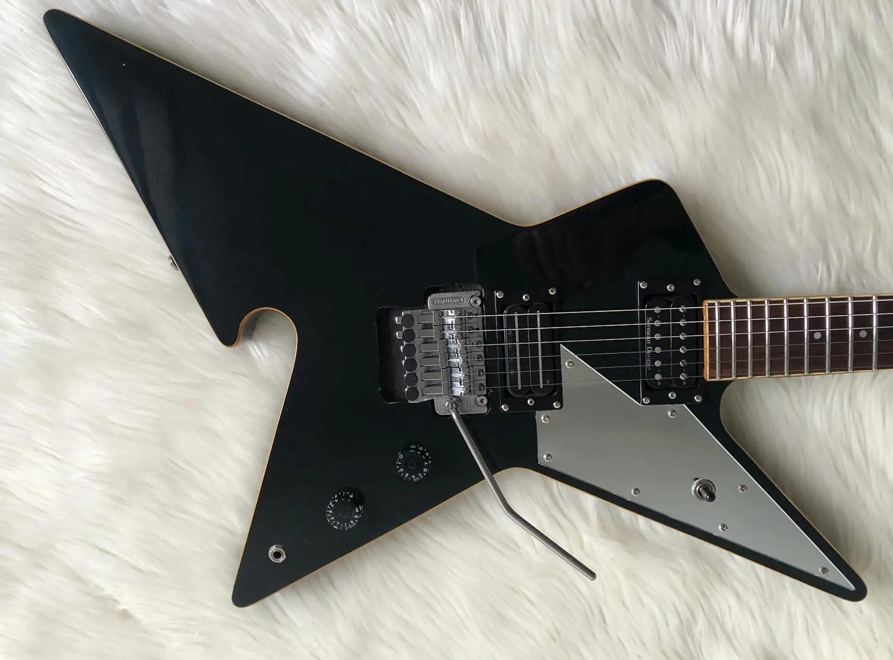 Burn Culprit Black Dimebag Даррелл Электрогитара Floyd Rose Tremolo Bridge Стопорная гайка Whammy Bar Grover Tuners Зеркальная накладка