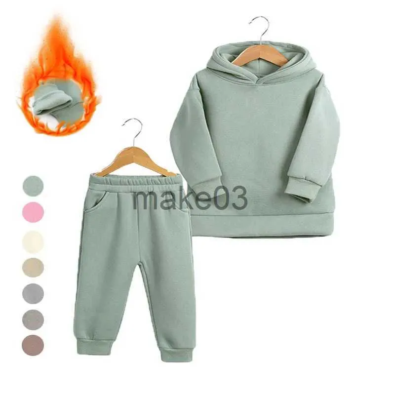 Set di abbigliamento Bambini Ragazzi Set di vestiti Inverno Manica lunga Felpa con cappuccio in pile Felpa Top + Pantalone Tuta Abiti per ragazze Set di abbigliamento per bambini J231020