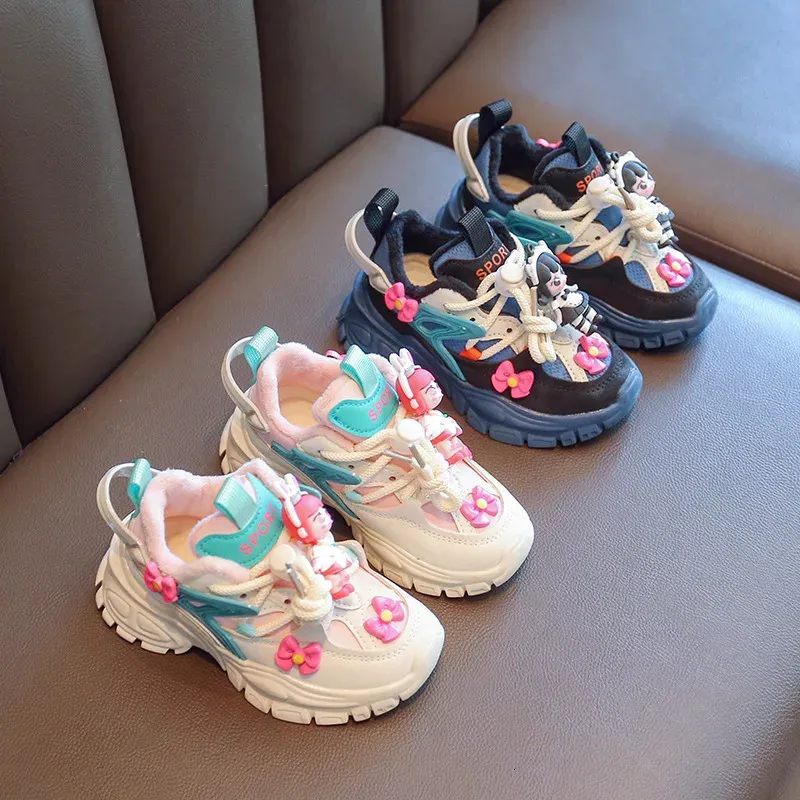Płaskie buty Dzieci Cartoon Sneakers Spring Autumn Cute Sweet Style Girls Buty oddychające dzieci biegające TNIS 231019