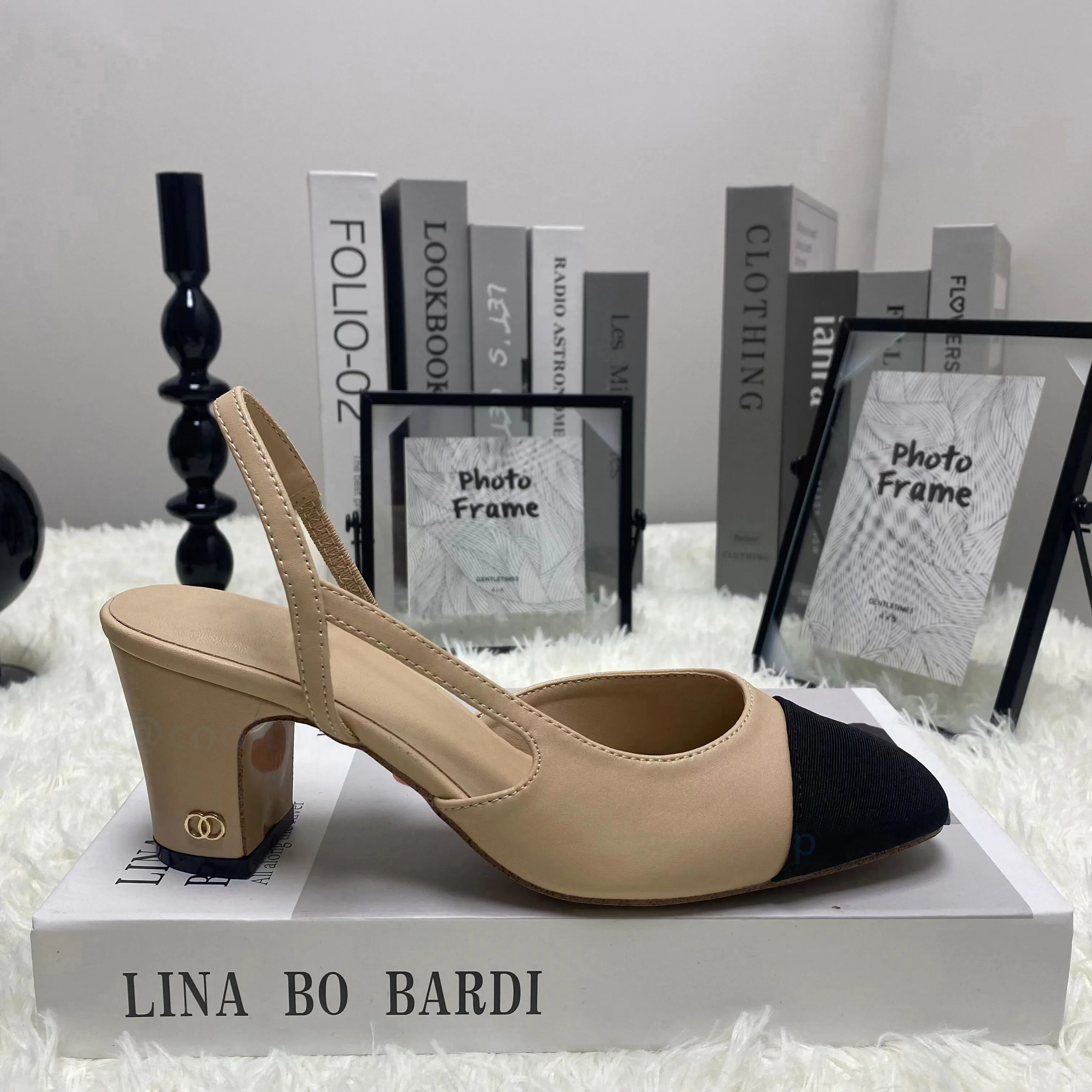 Marca de luxo designer de pele de carneiro derme vestido sapato sapatos planos mulheres moda lazer sapatos pretos acolchoados chinelos de couro cabeça redonda couro formal