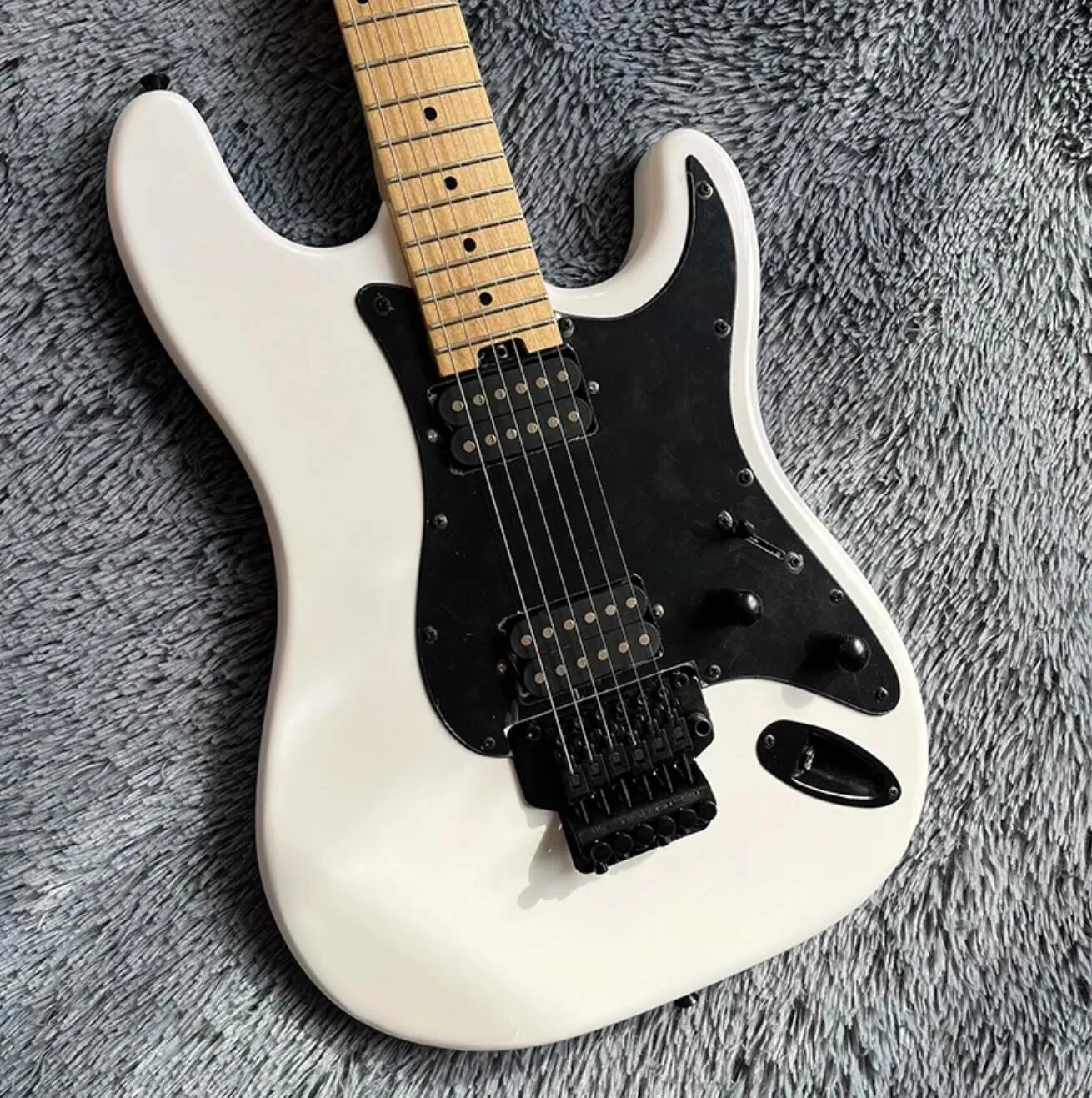 Charv Jake E Lee Pro Mod So Cal Style 1 HSS Best Intermediate Electric