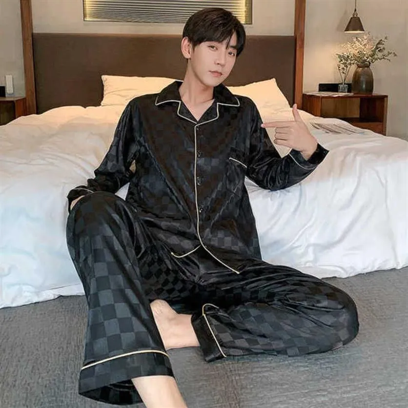 Jesień męskie spodnie piżamowe garnitur w kratę Wysokiej jakości jedwabne ubrania domowe Dwuczęściowe garnitur dla mężczyzn luksusowe piżamę do snu 21092316M