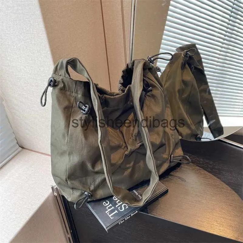 Shoulder Bags capacity Fabric Shoulder Crossbody Bag for Casual Shopping Bag Ladies Travel Handbags Fashion Big Tote Bagstylisheendibags