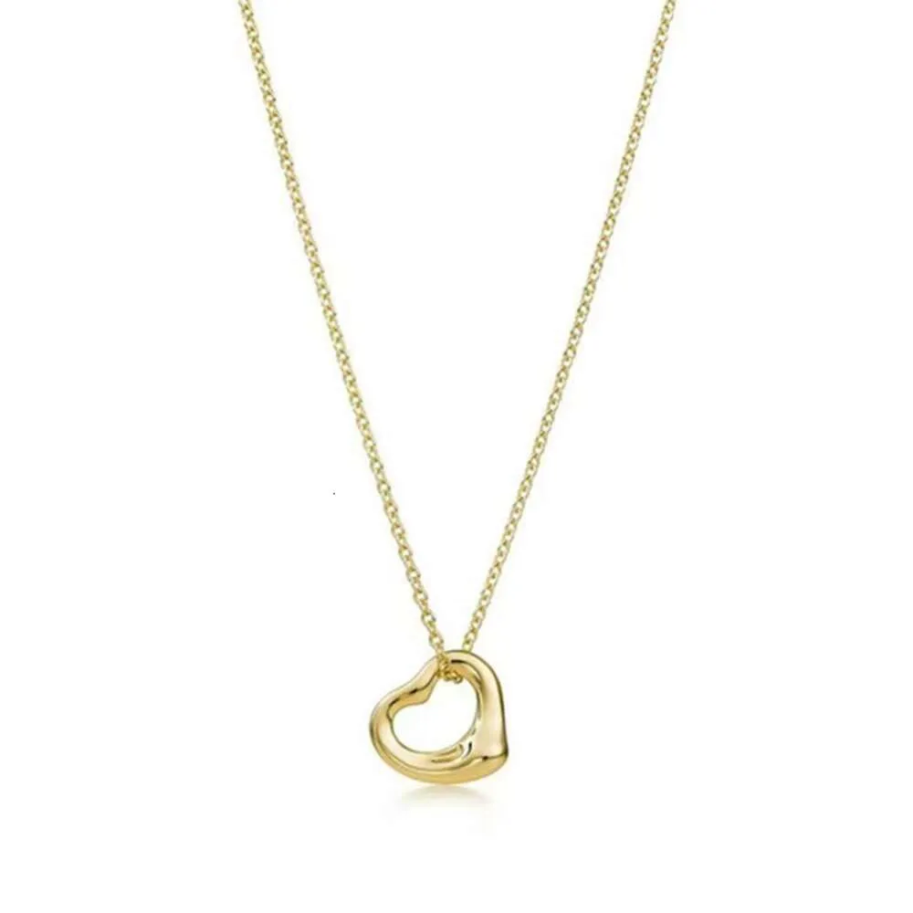 디자이너 ISM 클래식 인기있는 S Sterling Sier Love Collection Pop Collarbone Diamond Necklace 발렌타인 데이 선물 상자