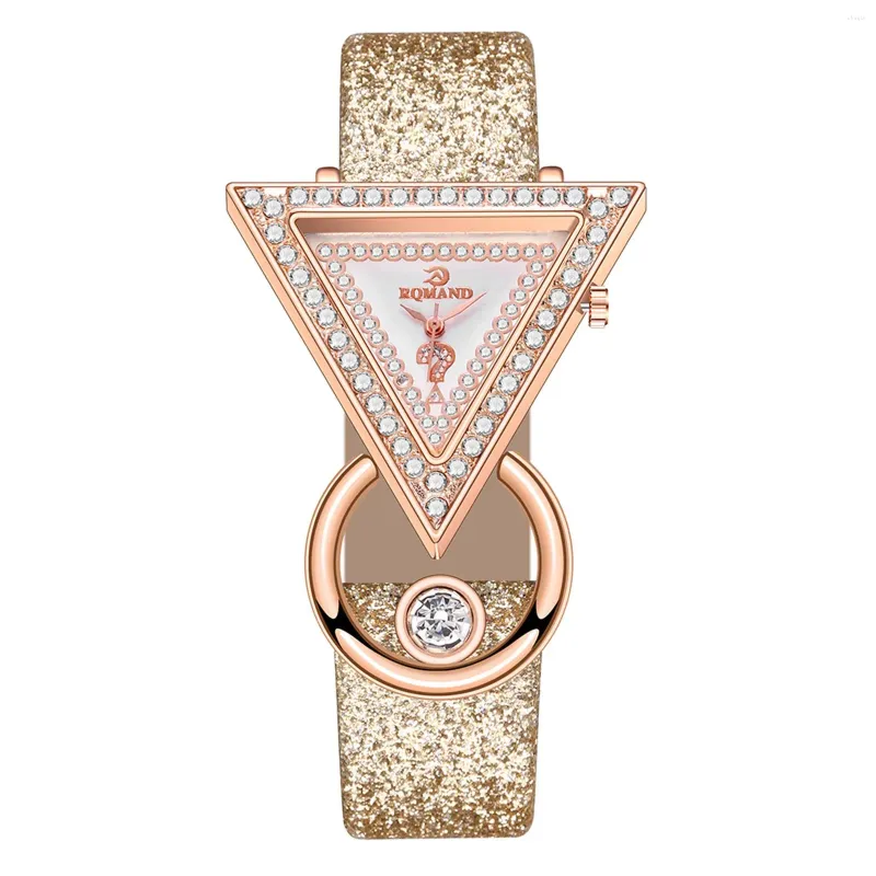 Montres-bracelets Mode Femmes Triangle Quartz Montre Bracelet En Acier Mouvement Analogique Vitrail Reloj De Mujer 2023