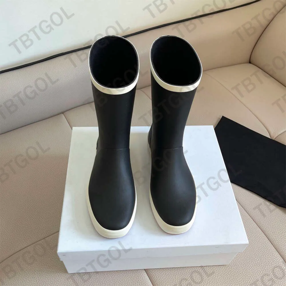 Sapatos Chuvosos: Botas De Chuva De Plataforma De Altura Dos Joelhos Botas  De Joelho De Borracha Da Moda Para Mulheres, Gotas De Chuva De Grife,  Coleção De 23FW À Prova Dágua De, image size:1000x1000