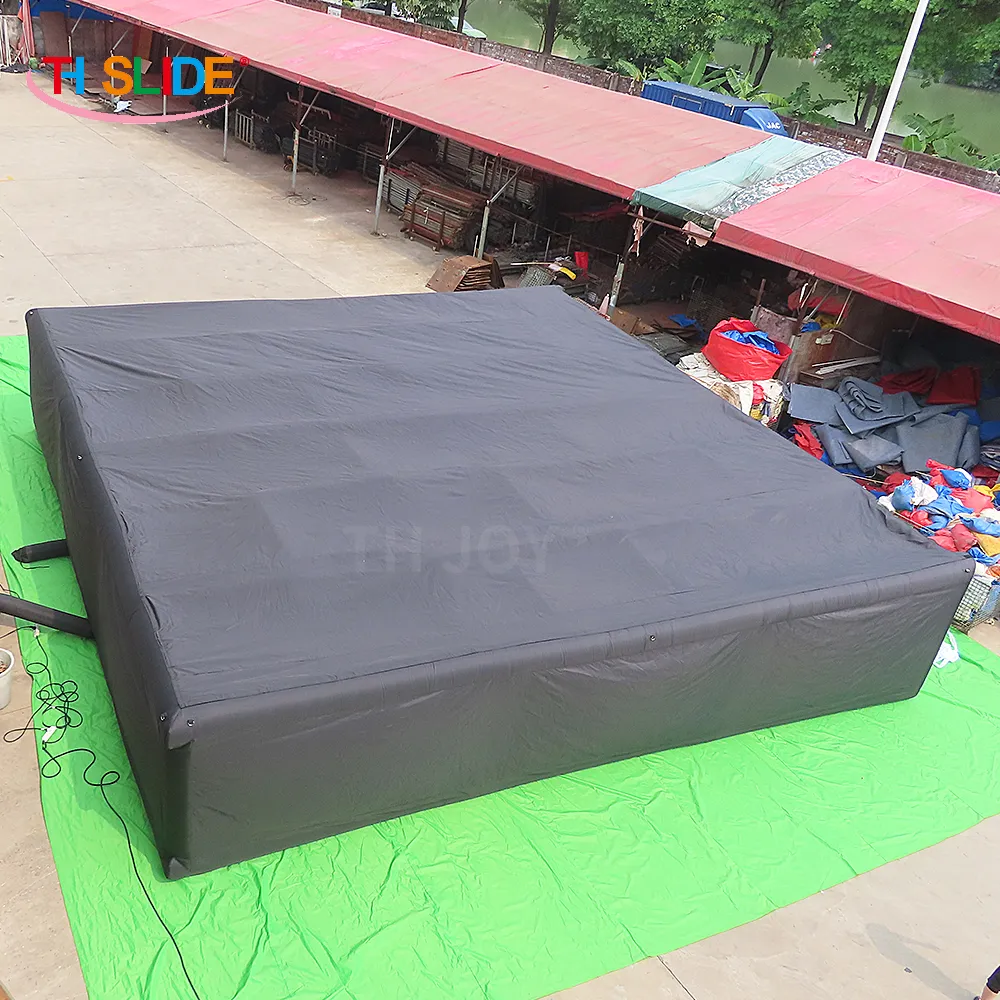 Outdoor Activities 9x9x2m giant inflatable haunted house outdoors portable black inflatable maze laser tag game with cover