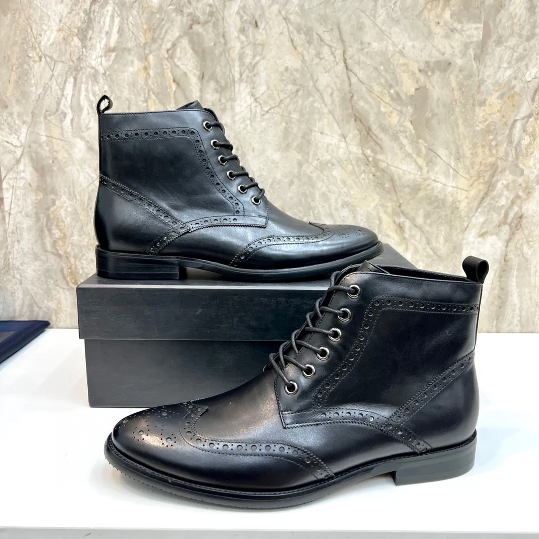 Marki High-end-Business Business Luksusowe imprezowe buty ślubne Designer czarny patent skórzany zamszowe sukienki buty na męskie top swobodny mieszkania