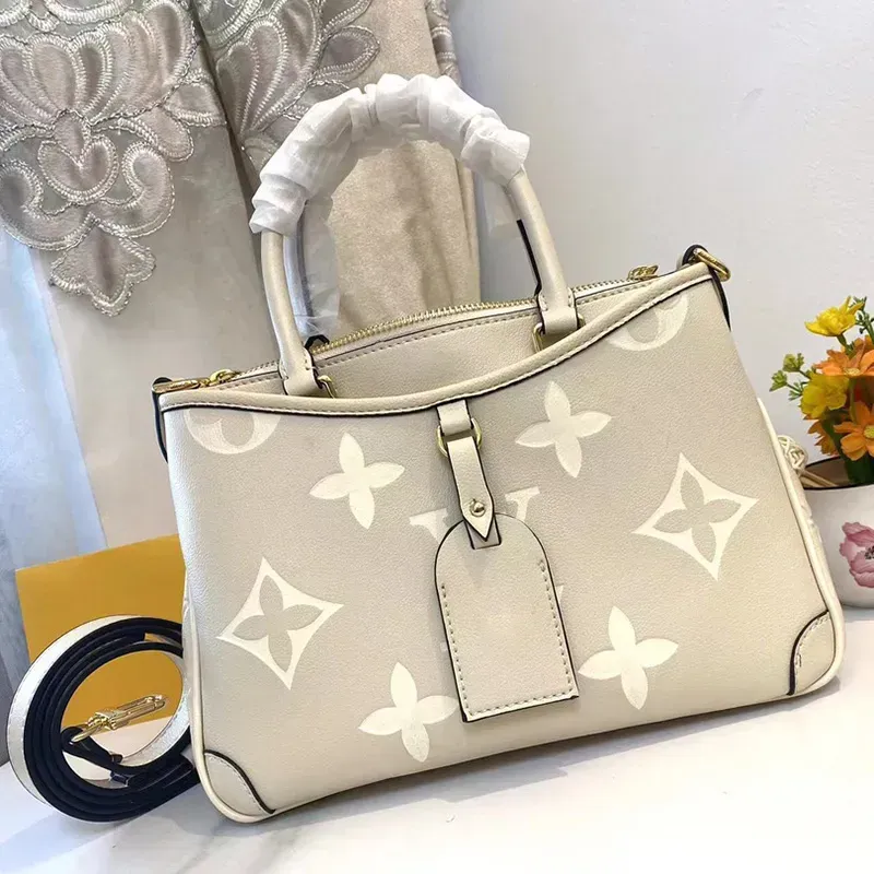 5A Designer Bags Luxury High Quality Hand Bag the Tote Bag Women Bags Embossed Shoulder Bags Designer Leather Crossbody Bags for Women Clutch Purse Tote Handbag m8901