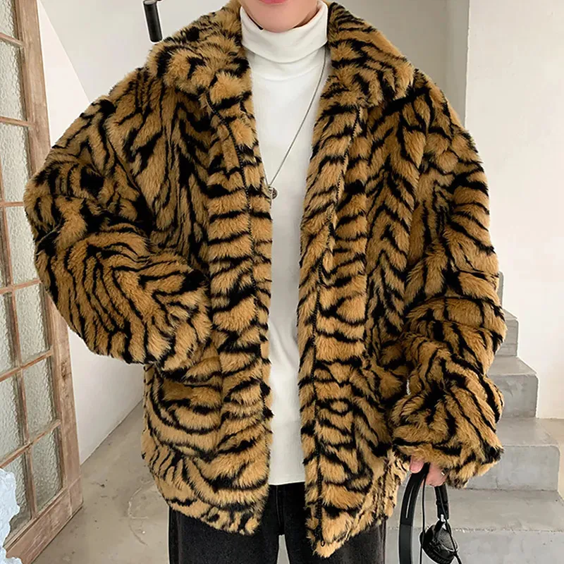 Cappotto da uomo in pelle finta pelle finta pelliccia per uomo colletto rovesciato tigre leopardo imitazione giacca di pelliccia spessa inverno caldo soffice peluche maglione allentato capispalla 231019