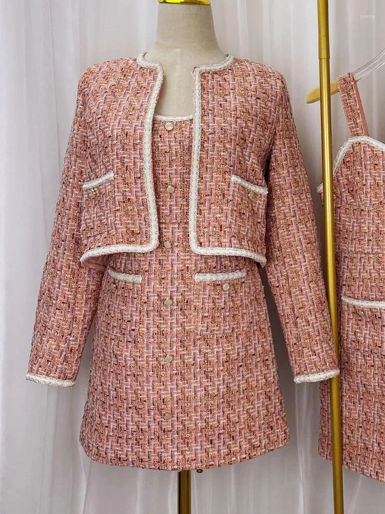 Arbetsklänningar 2023 Autumn Winter Dress passar kvinnors vintage tweed jacka kappa smala hängslen korta tvådelar set lady outfit