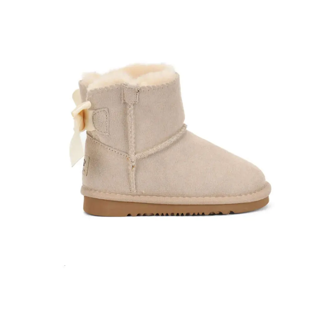 Stivali da neve per bambini da donna Strane scarpe in pelle con retro annodato a farfalla Scarpe basse alla moda22