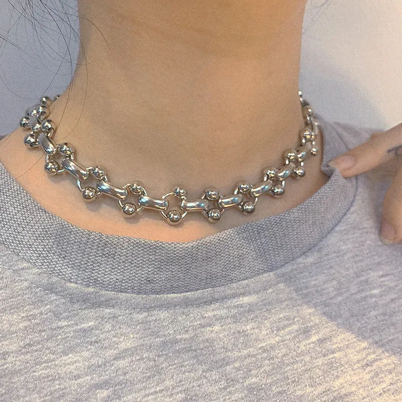 Punk Bone Choker Necklace Cool Hip Hop Chain Clavicle with Balls, Sweet  Style Jewelry for Women Men Statement Necklace