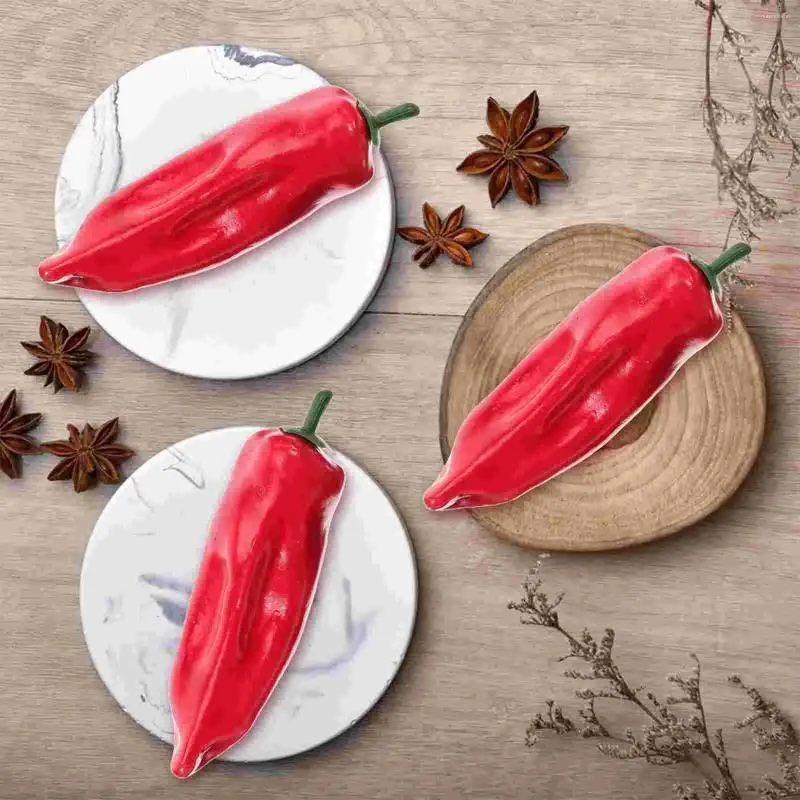 Dekorative Blumen 3 Stück künstliche Paprika Simulation Chili gefälschtes Gemüse Modell Po Requisiten