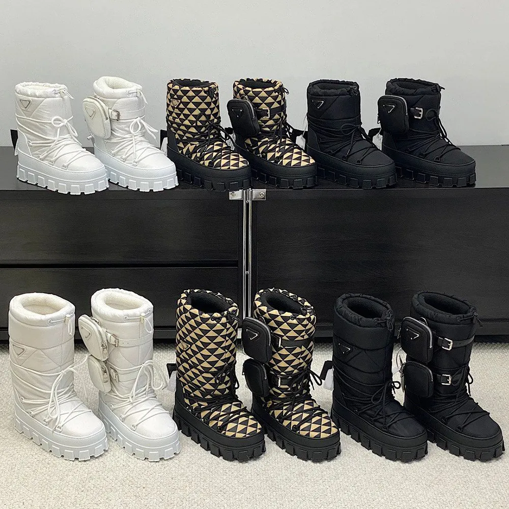 Diseñadores clásicos mujer gabardina de lujo apres botas de esquí 1u007n moda botas de nieve cálidas cordón esmaltado triángulo de metal bota de lluvia de suela gruesa