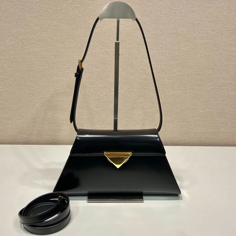 台形メッセンジャーバッグクラシックトライアングルマイクロヘッドデコレーションアンダーアームデタッチ可能なショルダーストラップハンドバッグ