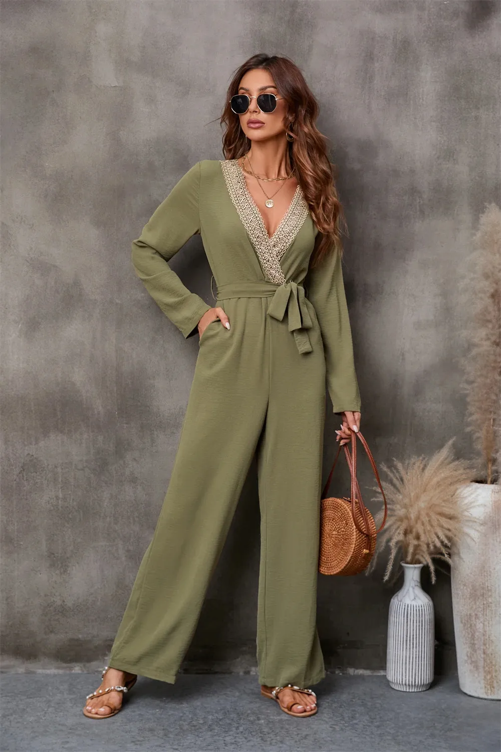 Kvinnor Jumpsuits Rompers Elegant Fashion Women Casual Lace Patchwork Vneck Romper Long Pants Belt med fickor 231019