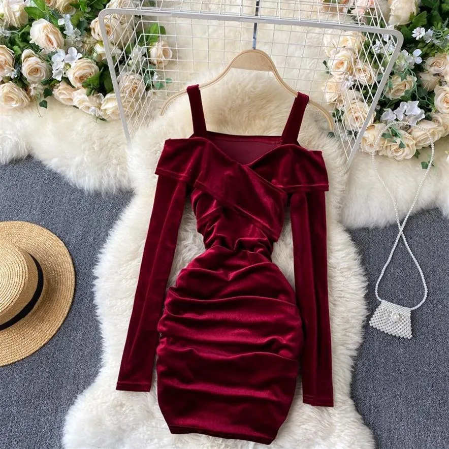 Casual Kleider Herbst Winter Vintage Samt Damen Kleid 2021 Off Shouder Langarm Sexy Für Frau Party Plissee Schwarz Sho227J