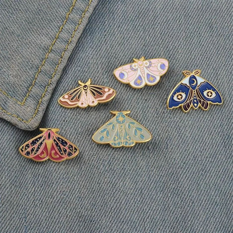 Pins Brooches Moth Enamel Pin Fashion Butterfly Lapel Badges Brooch For Women Bag Hat Backpack Accessories Jewelry Gift Friends3073