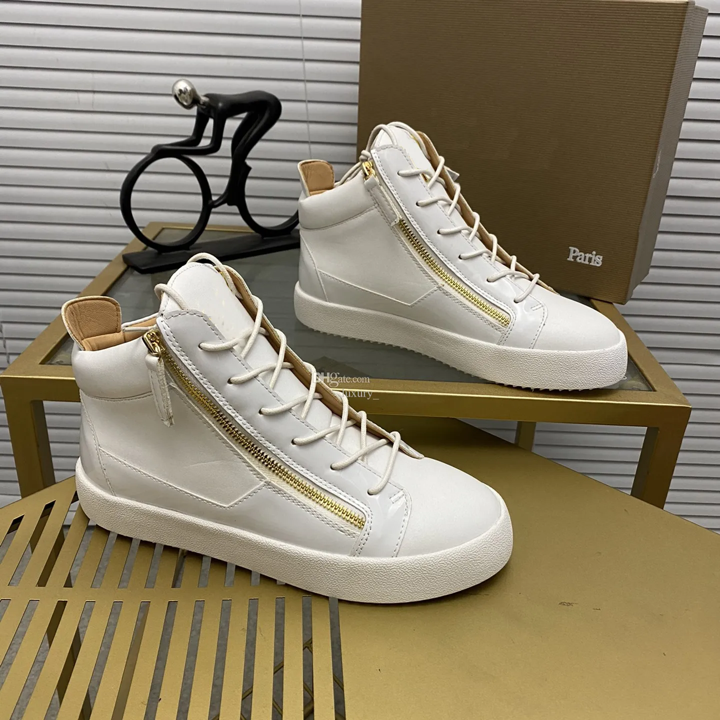 Designer en cuir véritable chaussures décontractées pour hommes taille 34-48 luxe haute qualité en cuir mocassins femmes tendance baskets unisexe Gz couple strass chaussures de tennis MD0040