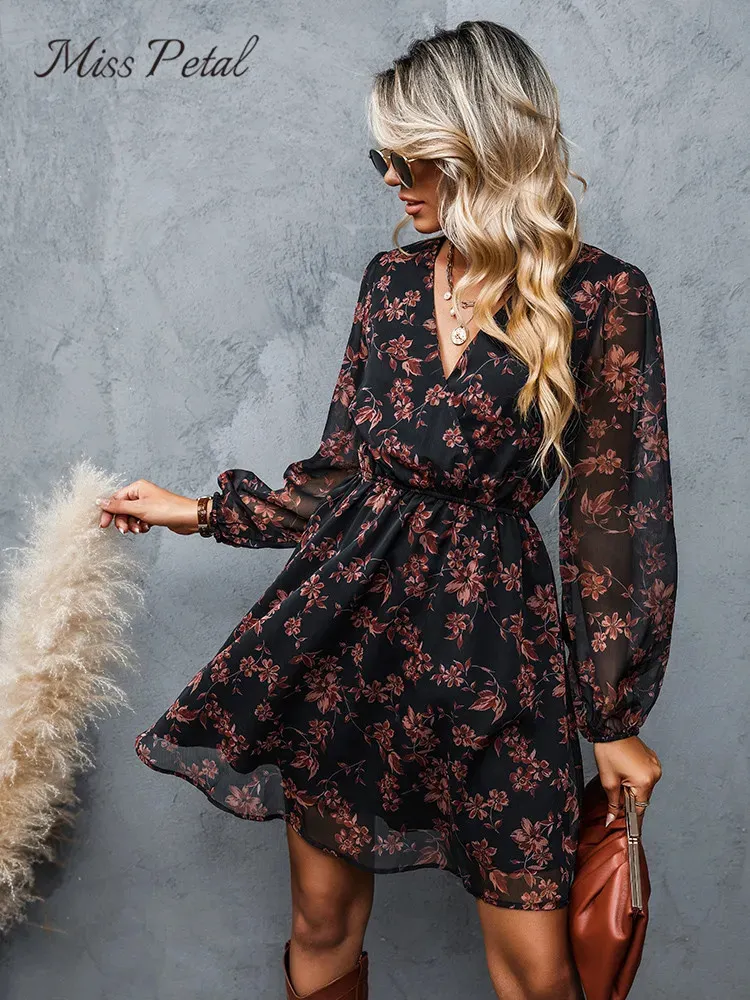 Miss Petal Black Floral Chiffon A Line Mini Dress Urban Sexy V Neck Long Sleeve V Neck Party Dress For Women Spring Autumn Sundress From Men02 15.06 DHgate.Com