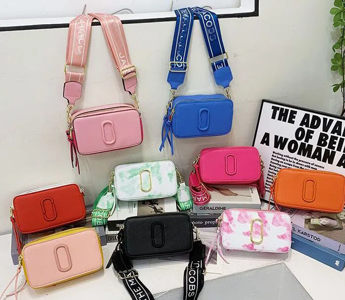 Crossbody väskor för kvinnor med varumärkesdesigner handväskor marc berömda varumärken tote kamera shoppare messenger vintage väska kvinnor purses plånböcker