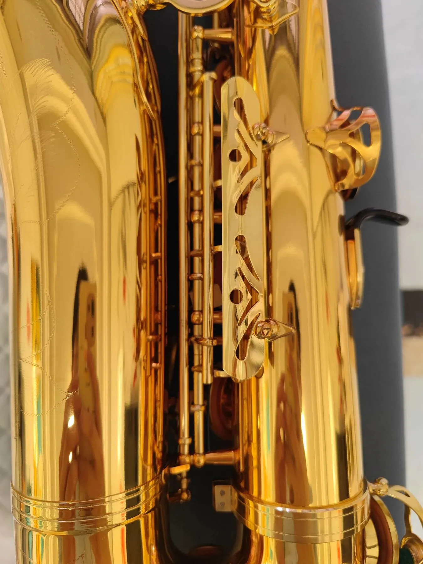 Högkvalitativ 62 B-platt professionell tenorsaxofon mässing guldpläterad djup gravering professionell kvalitet ton sax jazz instrument 00