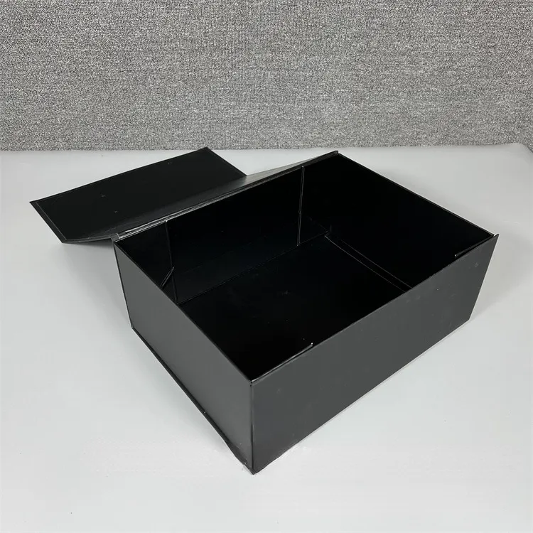 Designer Gift Warp C Down Jacket Packing Box Magnet Flap Black Folding Box Shoes Bag Gift Box