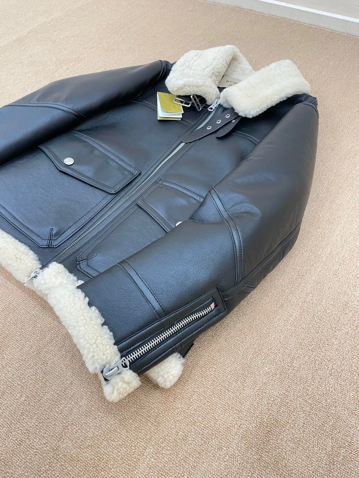 BBR 2023 Mens real genunine leather fur brand jacket outwear designer Luxury gift Fathers Day Winter Men Down Coat Fur Designer Homme Puffer Outdoor Windbreaker