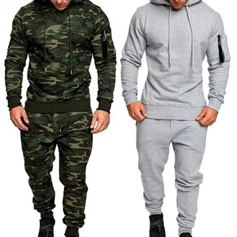 Men's Tracksuits Men's Camouflage Print Hooded and Sweatpants Set Autumn Winter Sports Tracksuit Male Pullover Hoodies and Joggers Outfit 231021