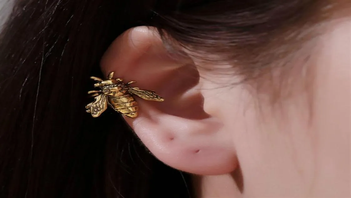 Ushaped Little Bee Ear Cuffs 여성 단일 곤충 합금 귀이 뼈 클립 유럽 복고풍 오래된 금속 동물 없음 피어싱 클립 이어링 F854762