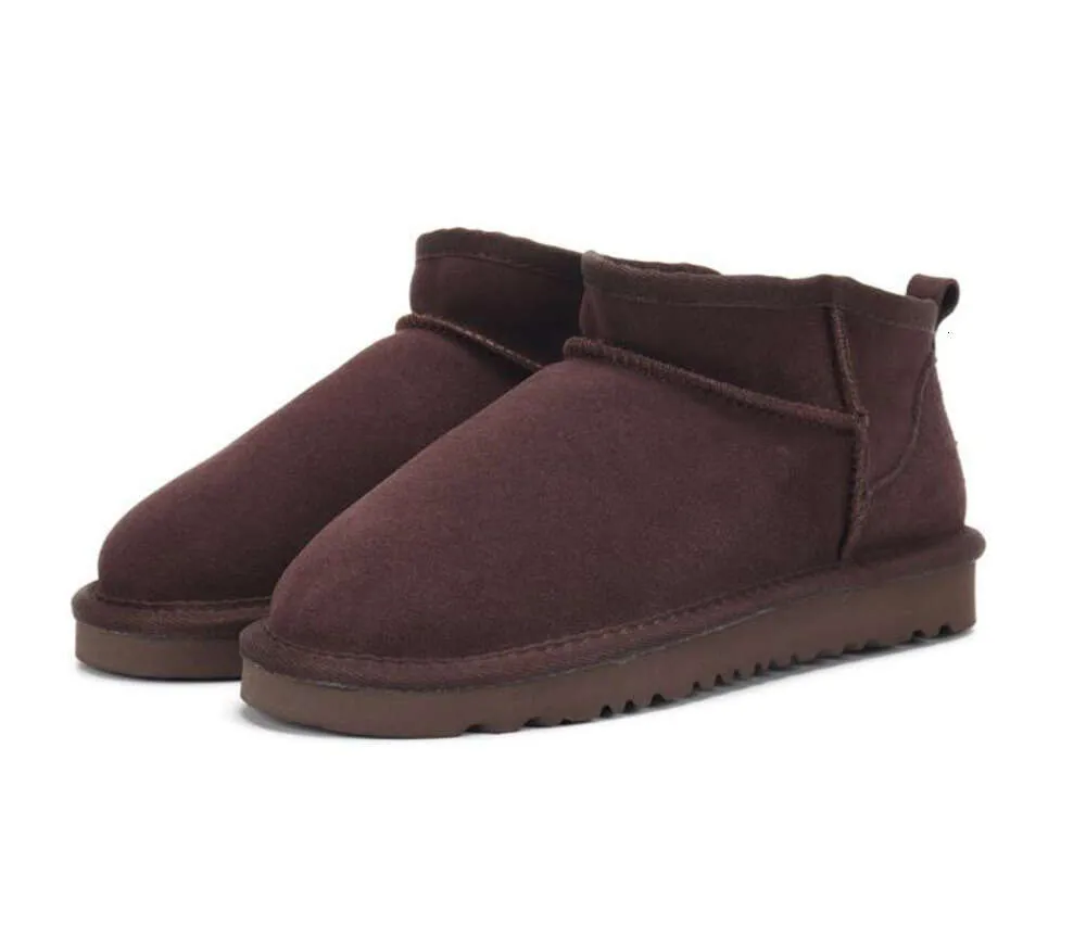 Vente chaude AUSG classique courte Mini femmes bottes de neige garder au chaud botte mode homme femmes chaussures de sport en peluche transbordement gratuit style décontracté