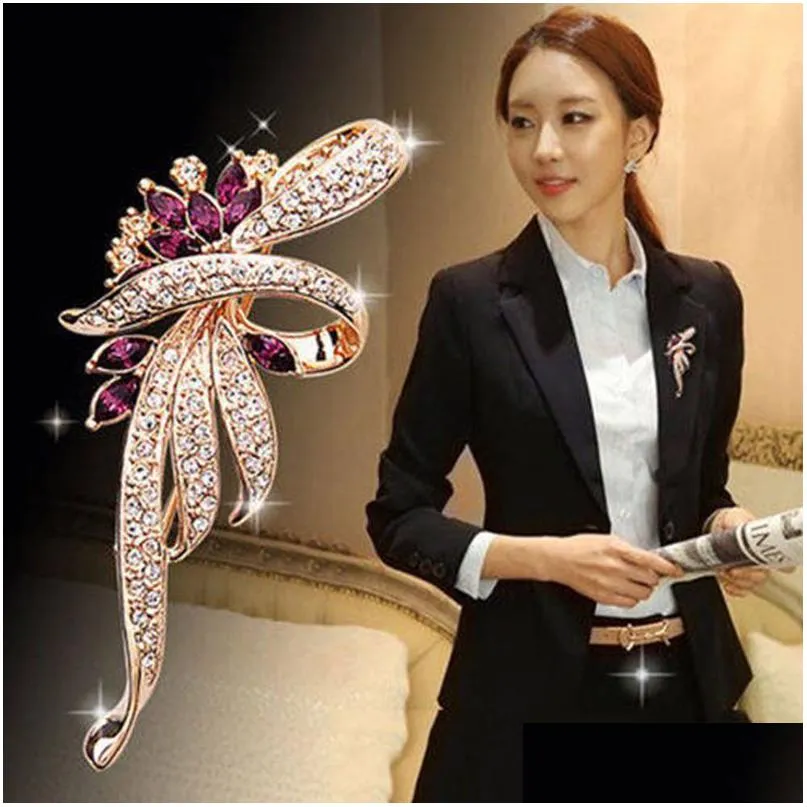 Alfileres Broches Versión coreana Para mujer Púrpura Caballo Ojos Pin Crystal Cor Broche de dama trabajadora Accesorios Boda Novia Alfileres Joyería Dr Dhoez