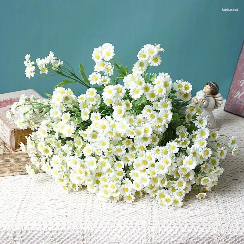Fiori decorativi Vaso artificiale bianco per decorazioni per la casa Accessori da sposa Ghirlanda di Natale Romantico bouquet da sposa con margherita in seta finta