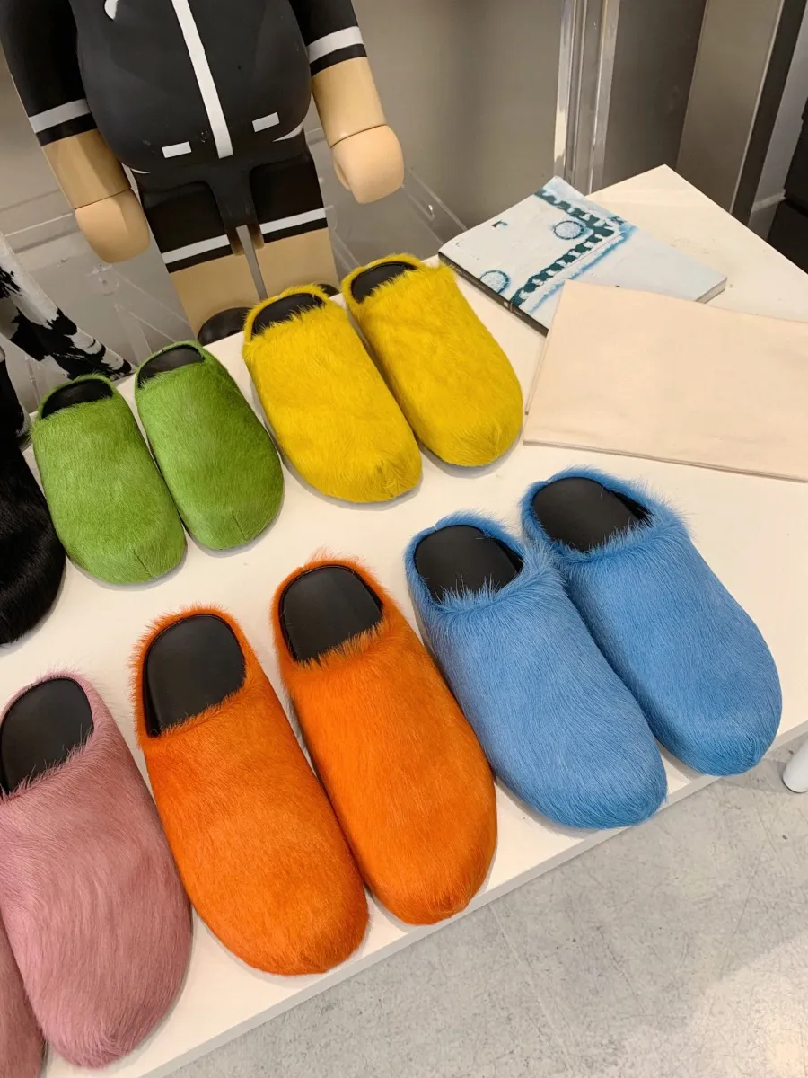 Fussbett Sabot Sandals 디자이너 Horsehair 슬리퍼 Marn Candy Fluff Women 슬라이드 겨울 슬라이드 Raffia Beach Loafers Long Calf Hair Hall Slipper Wool Sh B8SK#