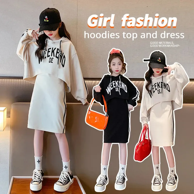 Kläder sätter hösten Childrens Girls Clothes Set Junior Letter Hooded Pullover Top and Side Stripe Sleeveless Dress Suit Senage 2pcs Outfits 231020