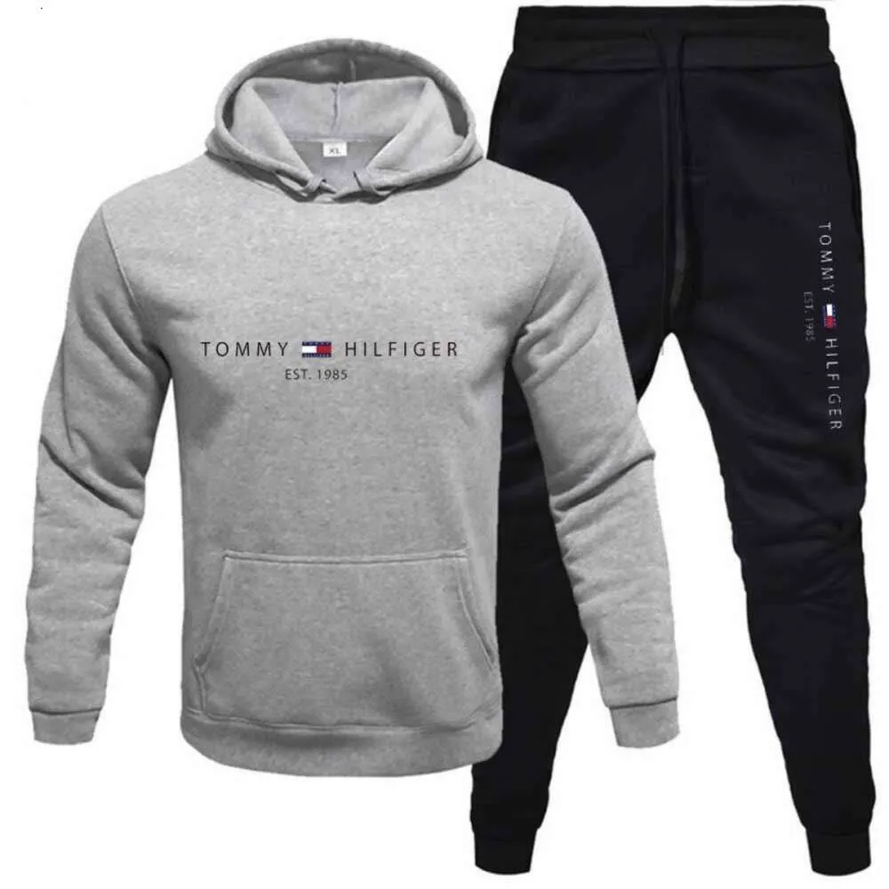 Tommyhilfiger Designer Sport Suit Men Thickened Sweater And Hooded Two  Piece Set For Mens Casual Wear From Clothing_xz004, $12.06