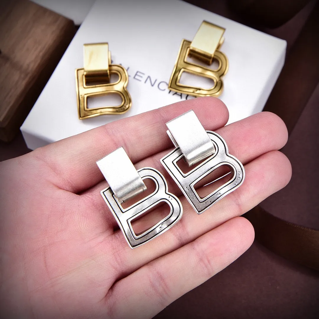 New Design B-Letter WOMEN'S HOURGLASS EARRINGS IN GOLD Aluminium and Brass Designer Jewelry BBee1024