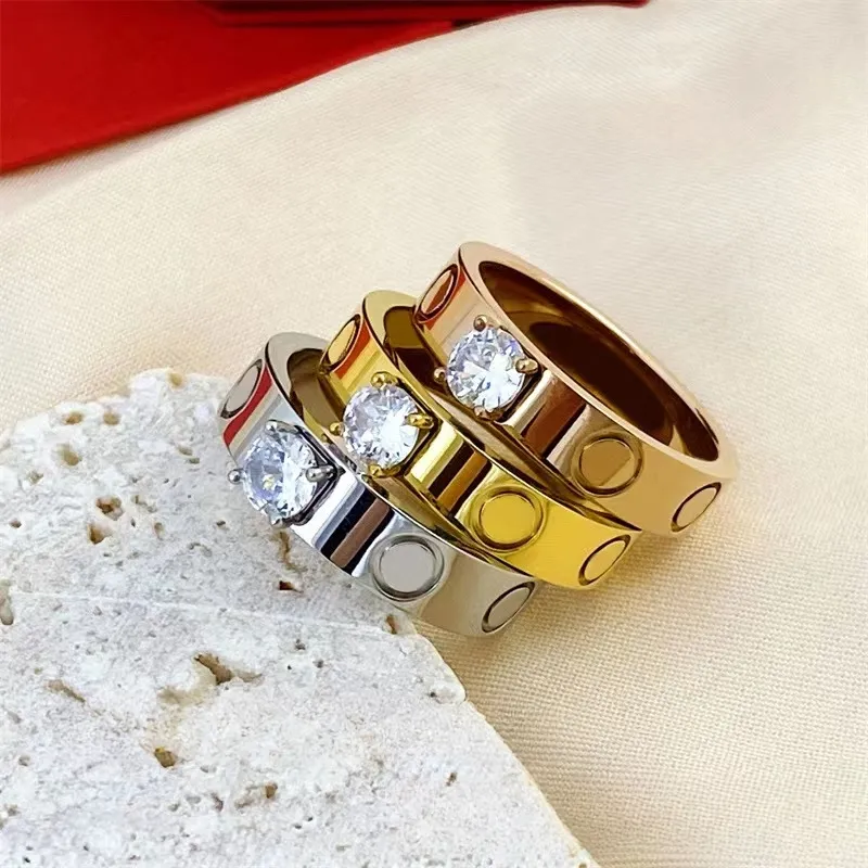 Anel de designer de jóias titânio aço único diamante clássico moda par anel para homem e mulher anel de noivado handpiece