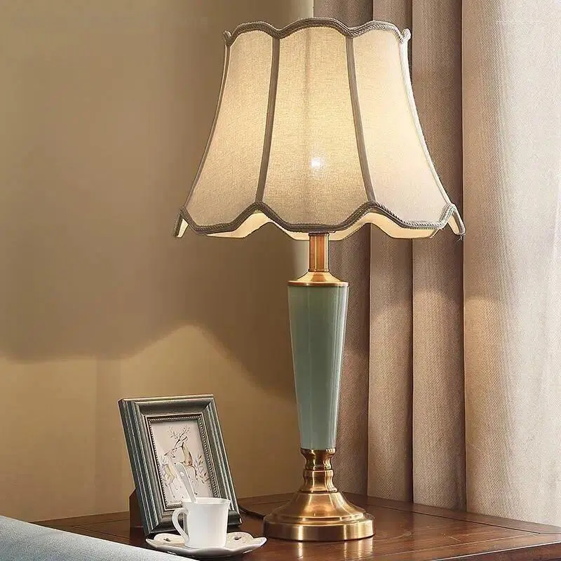 Tischlampen, amerikanische Retro-Schlafzimmer-Nachttisch-Keramik-Schreibtischlampe, europäische, moderne, einfache, warme und kreative Wohnzimmer-Studienhaushalt