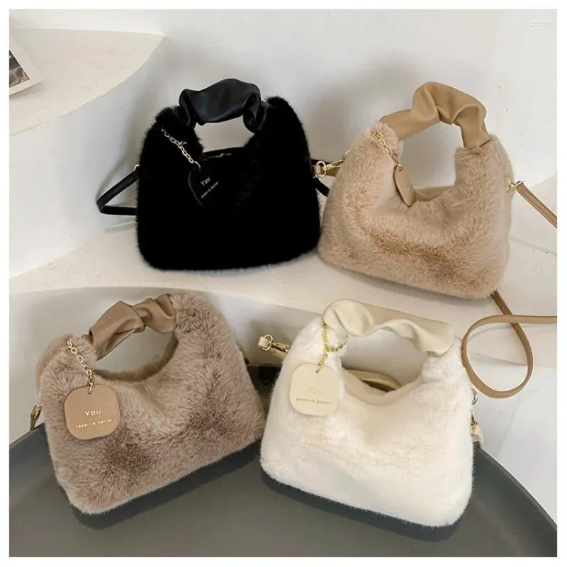 Sacs de soirée Qualité Automne Femmes Sac à bandoulière Peluche Soft Cross-Corps Portable Casual Lady Sac à main Filles Chaud Fille Mode Portefeuille