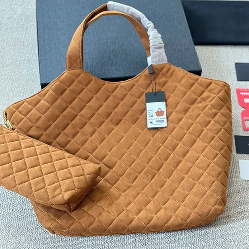 Kvinnor Purs Designer Velvet Tote Bag Gaby stora kapacitet shoppingväskor mocka läder handväska handväska axel quiltad strandpåse modebrev inuti zip ficka