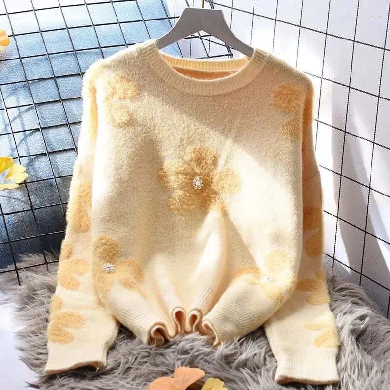 Suéteres femininos Korejepo Americano Amarelo Suave Prego Bead Sweater Mulheres Soltas Preguiçosas Outono Inverno Japonês Sweetheart Tops 2023