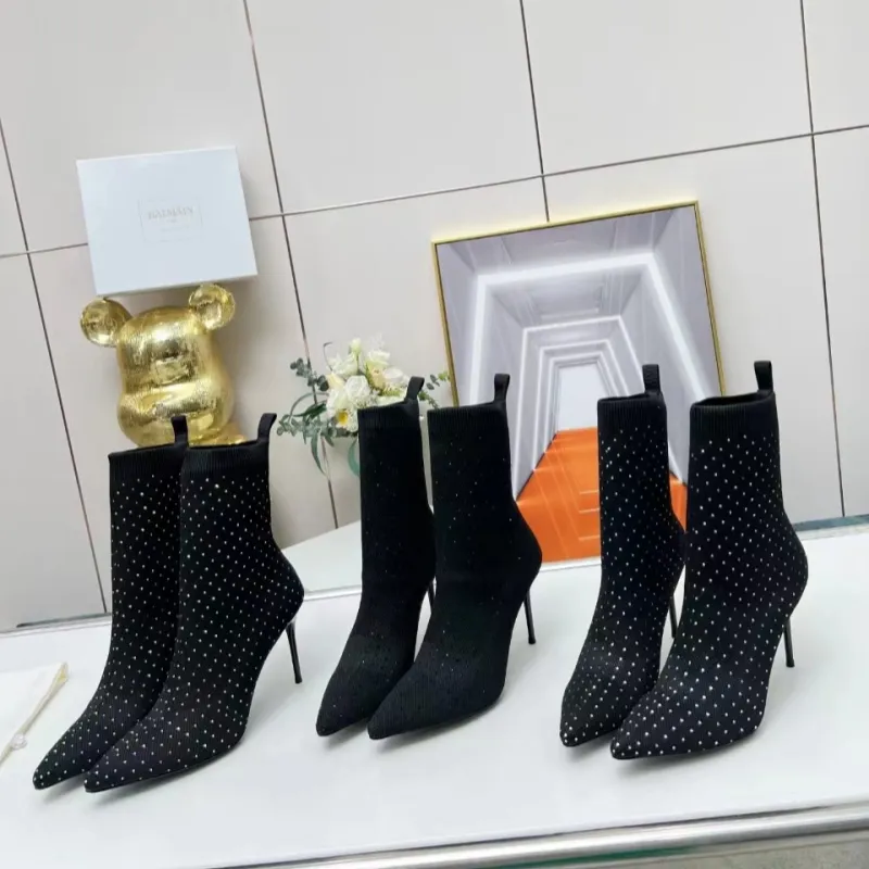 Woolen boots with fly woven upper, Czech diamond and fashionable high-end design