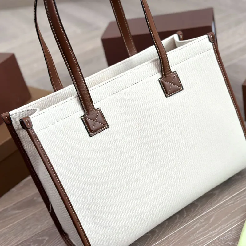 Moda Tasarımcısı BA El İhtiyatı Çapraz Çanta Sayaç Kalitesi Boyutu 23x20cm Alışveriş Çantası