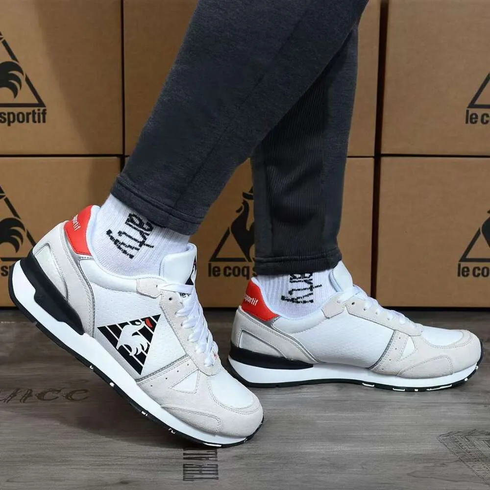 Le coq top sportif shoes glue