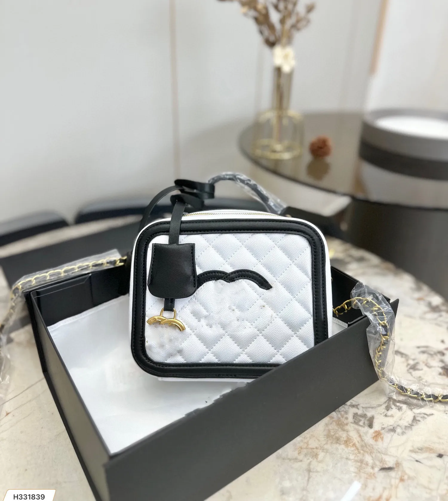 2022 New Chanei 시리즈 크로스 바디 가방 여성 패션 디자이너 핸드백을위한 작은 슬링 백 클래식 PU 숄더백 동전 지갑
